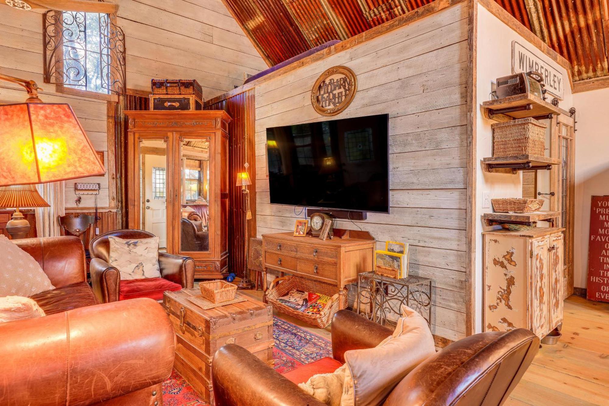 Pet-Friendly Wimberley Cabin With Fire Pit And Hot Tub Exterior foto
